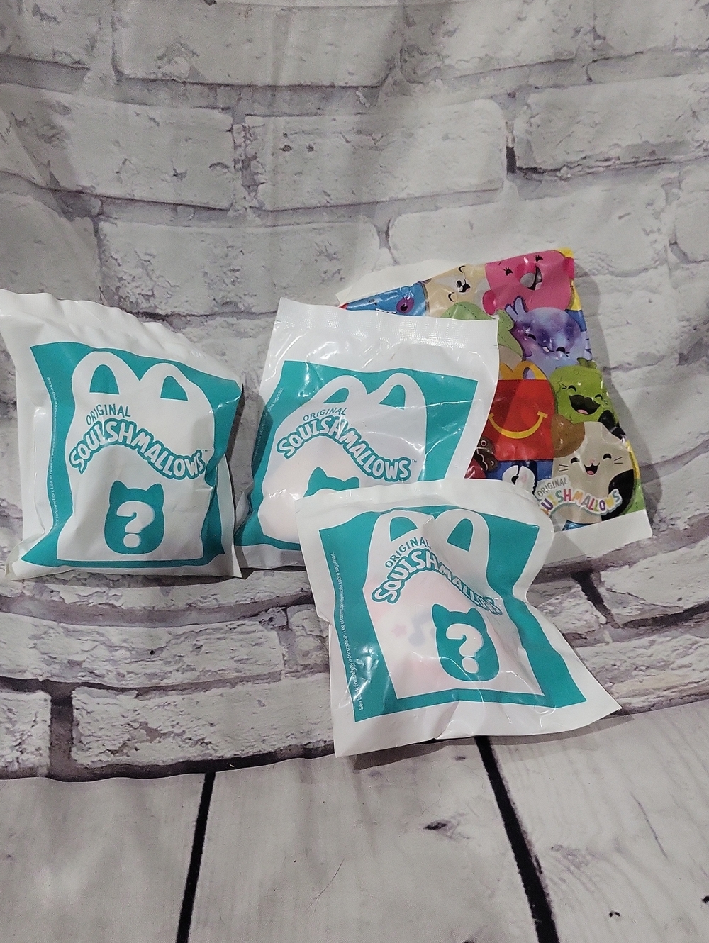 Original Squishmallows Mystery Pack - Teal & White Packaging